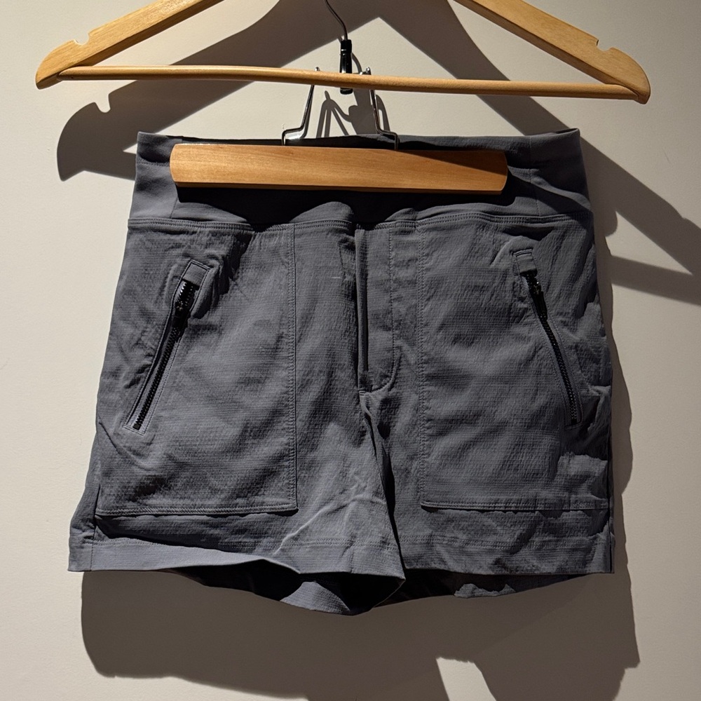 Athleta Charcoal Women's Cargo Shorts